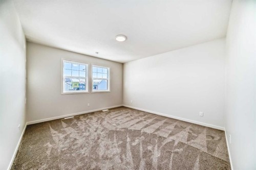 91 Bartlett Crescent Se, Calgary, AB - Indoor Photo Showing Other Room
