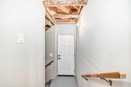 91 Bartlett Crescent Se, Calgary, AB - Indoor