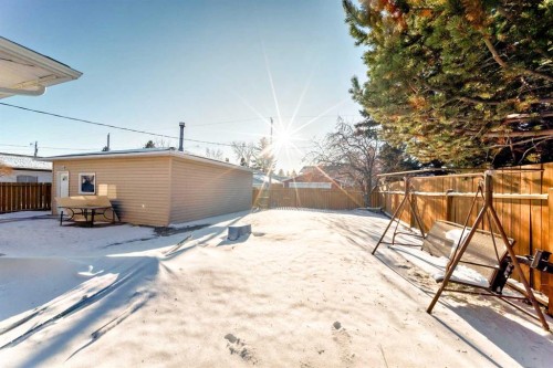 623 Madeira Drive Ne, Calgary, AB - Outdoor