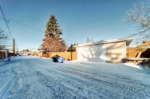 623 Madeira Drive Ne, Calgary, AB - Outdoor