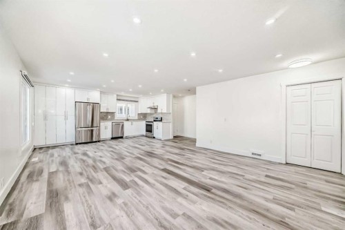 623 Madeira Drive Ne, Calgary, AB - Indoor