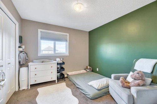 16 Legacy Reach Manor Se, Calgary, AB - Indoor Photo Showing Bedroom