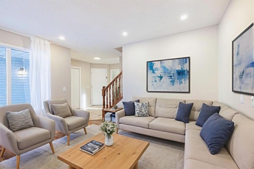 44 Macewan Ridge Close Nw, Calgary, AB - Indoor Photo Showing Living Room