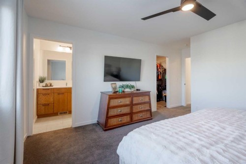 159 Belmont Crescent Sw, Calgary, AB - Indoor Photo Showing Bedroom