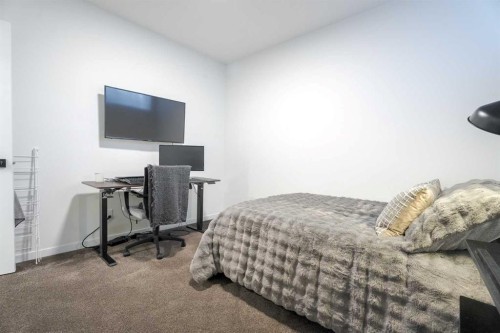 159 Belmont Crescent Sw, Calgary, AB - Indoor Photo Showing Other Room