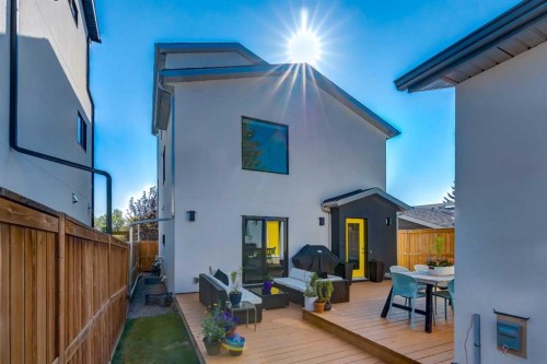 27 Hendon Place Nw, Calgary, AB - Outdoor With Deck Patio Veranda With Exterior