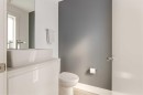 27 Hendon Place Nw, Calgary, AB  - Indoor Photo Showing Bathroom 