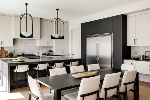 8 Rockcliff Hill Nw, Calgary, AB - Indoor Photo Showing Dining Room