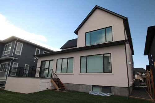 8 Rockcliff Hill Nw, Calgary, AB - Outdoor With Exterior