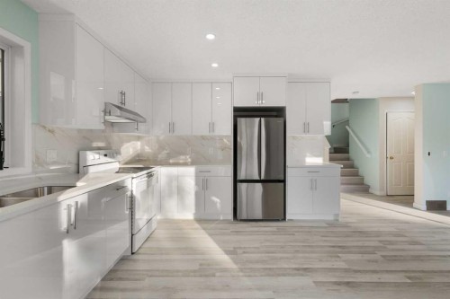 271 Coventry Green Ne, Calgary, AB - Indoor Photo Showing Kitchen With Upgraded Kitchen