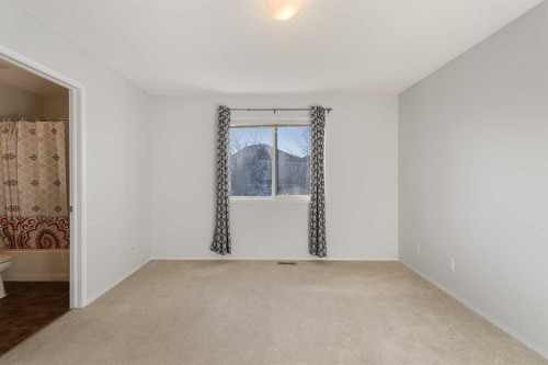 271 Coventry Green Ne, Calgary, AB - Indoor Photo Showing Other Room