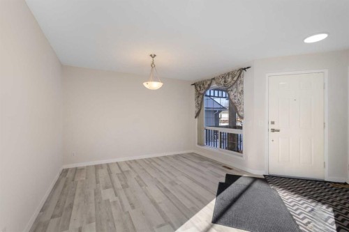 271 Coventry Green Ne, Calgary, AB - Indoor Photo Showing Other Room