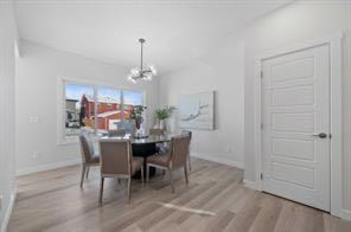 424 Fireside Drive, Cochrane, AB - Indoor Photo Showing Dining Room