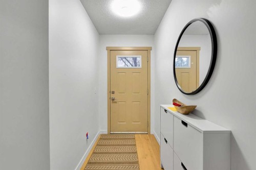 300 Copperstone Cove Se, Calgary, AB - Indoor Photo Showing Other Room
