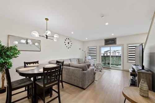 414 Corner Meadows Square Ne, Calgary, AB - Indoor