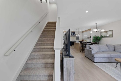 414 Corner Meadows Square Ne, Calgary, AB - Indoor Photo Showing Other Room