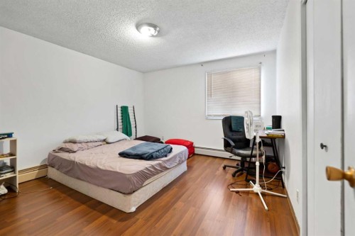 204-4328 4 Street Nw, Calgary, AB - Indoor Photo Showing Bedroom