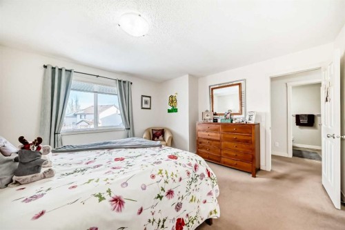 198 Brightonstone Bay Se, Calgary, AB - Indoor Photo Showing Bedroom