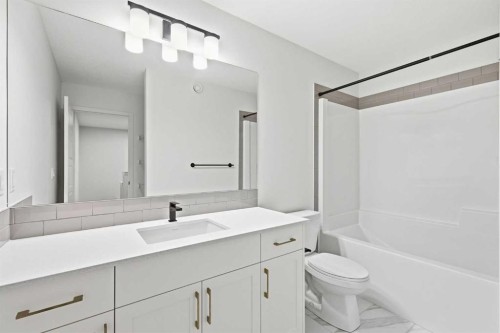 72 Calhoun Rise Ne, Calgary, AB - Indoor Photo Showing Bathroom