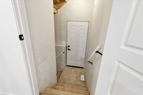 72 Calhoun Rise Ne, Calgary, AB - Indoor Photo Showing Other Room