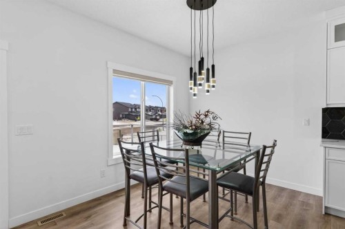 67 Lakes Estates Circle, Strathmore, AB - Indoor Photo Showing Dining Room