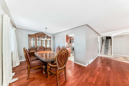 284211 Township Road 252, Rural Rocky View County, AB - Indoor Photo Showing Dining Room