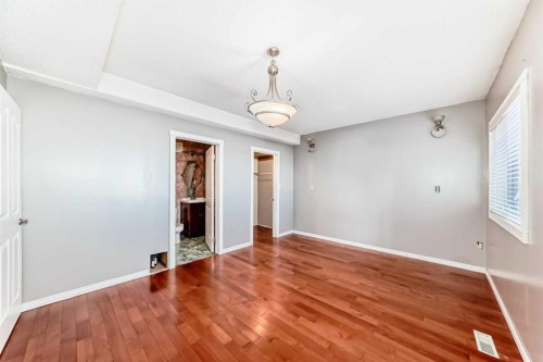284211 Township Road 252, Rural Rocky View County, AB - Indoor Photo Showing Other Room