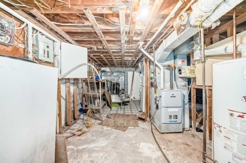 284211 Township Road 252, Rural Rocky View County, AB - Indoor Photo Showing Basement