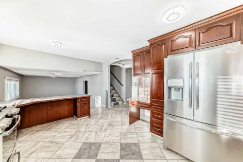 284211 Township Road 252, Rural Rocky View County, AB - Indoor Photo Showing Kitchen