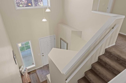 71 Somercrest Close Sw, Calgary, AB - Indoor Photo Showing Other Room