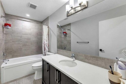 14 Carrington Road Nw, Calgary, AB - Indoor Photo Showing Bathroom