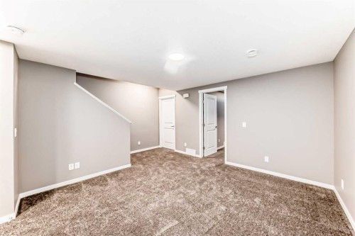 131 Sawgrass Gate Nw, Airdrie, AB - Indoor Photo Showing Other Room