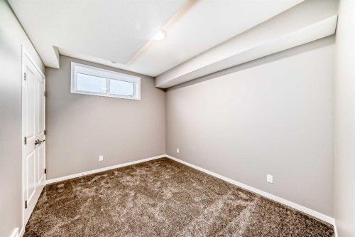 131 Sawgrass Gate Nw, Airdrie, AB - Indoor Photo Showing Other Room