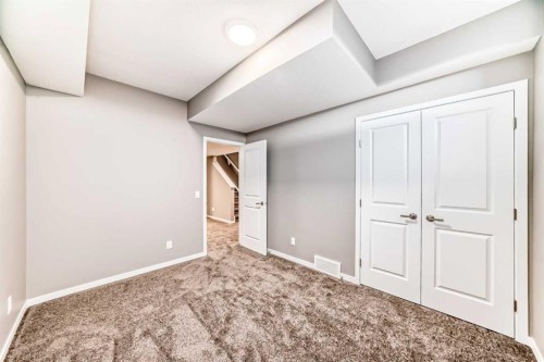 131 Sawgrass Gate Nw, Airdrie, AB - Indoor Photo Showing Other Room