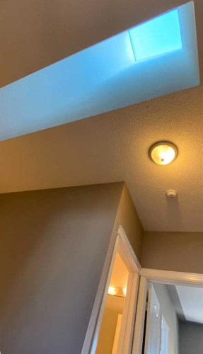 179 Sierra Morena Landing Sw, Calgary, AB - Indoor Photo Showing Other Room