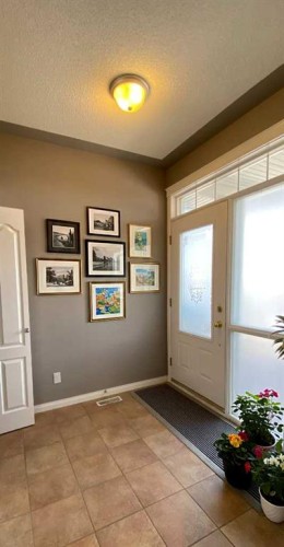 179 Sierra Morena Landing Sw, Calgary, AB - Indoor Photo Showing Other Room