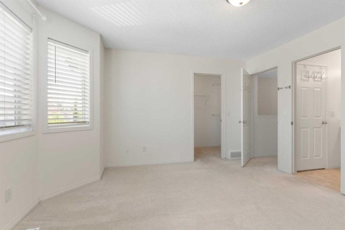 119 Royal Birch Villas Nw, Calgary, AB - Indoor Photo Showing Other Room