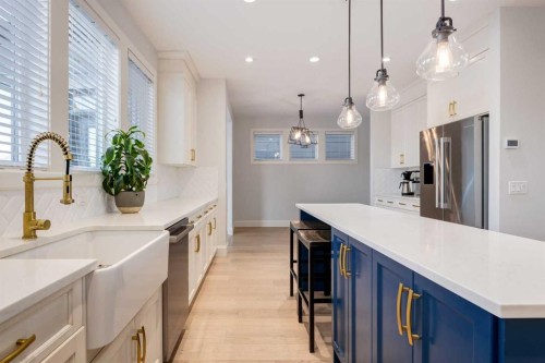 37 Cattail Run, Rural Rocky View County, AB - Indoor Photo Showing Kitchen With Upgraded Kitchen