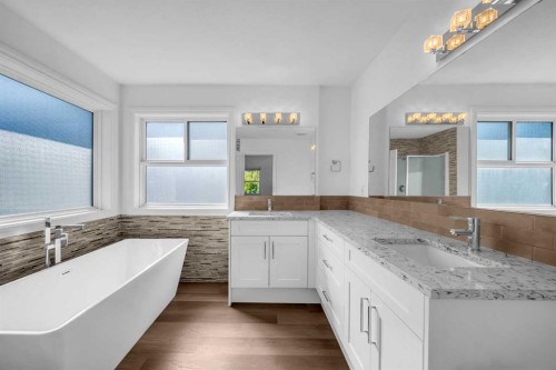 80 Canoe Square Sw, Airdrie, AB - Indoor Photo Showing Bathroom