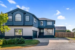 80 Canoe Square SW Airdrie, AB T4B 2N6