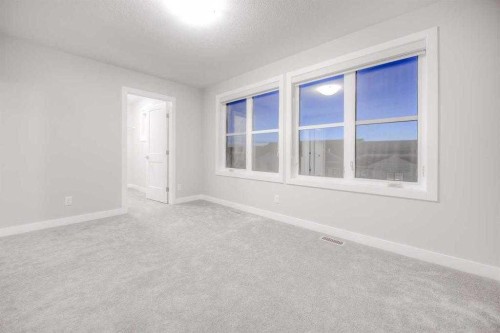 917 Crestridge Common Sw, Calgary, AB - Indoor Photo Showing Other Room