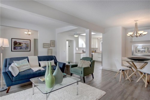 10212 7 Street Sw, Calgary, AB - Indoor