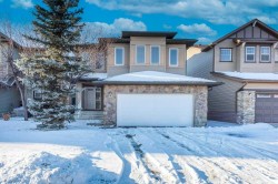 1119 Panamount Boulevard NW Calgary, AB T3K 0J7