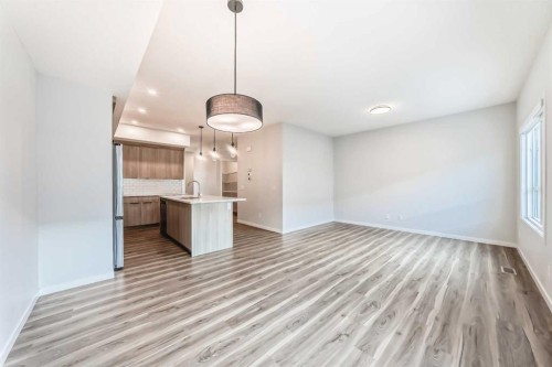 129-42 Cranbrook Gardens Se, Calgary, AB - Indoor