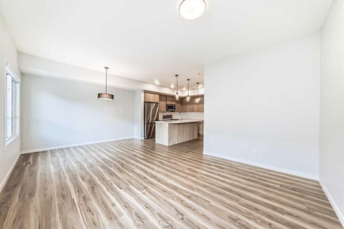 129-42 Cranbrook Gardens Se, Calgary, AB - Indoor Photo Showing Other Room