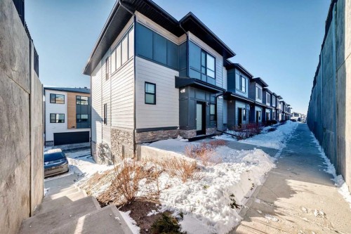 129-42 Cranbrook Gardens Se, Calgary, AB - Outdoor