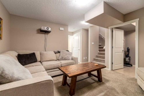 161 Mahogany Drive Se, Calgary, AB - Indoor Photo Showing Living Room