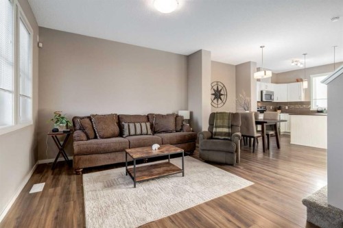 161 Mahogany Drive Se, Calgary, AB - Indoor Photo Showing Living Room