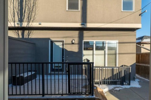 2-4613 17 Avenue Nw, Calgary, AB - Outdoor With Exterior
