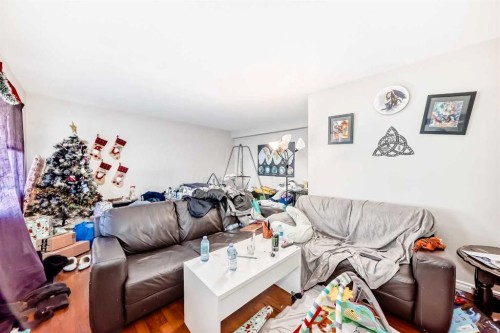 702-4719 33 Street, Red Deer, AB - Indoor